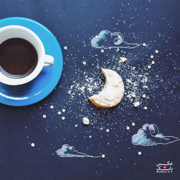 رسم تصاویر زیبا در  پس زمینه ی  قهوه صبحانه ی من/بانک عکس