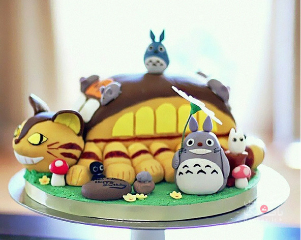 توتورو کیک که بیش از حد زیبا به نظر می رسند./بانک عکس