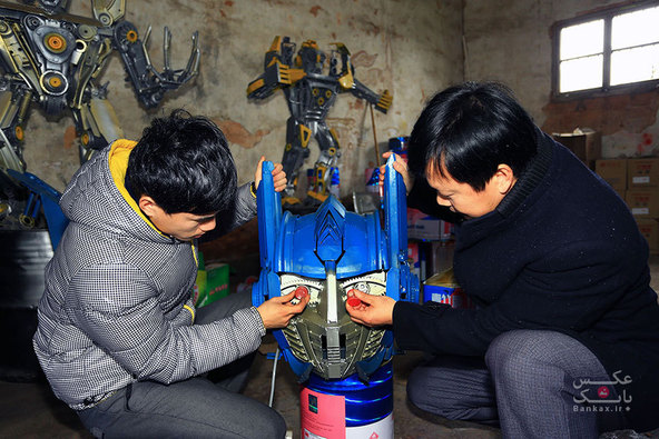 ساخت ترانسفورماتور از ضایعات فلزی توسط پدر و پسر کشاورز در چین/بانک عکس