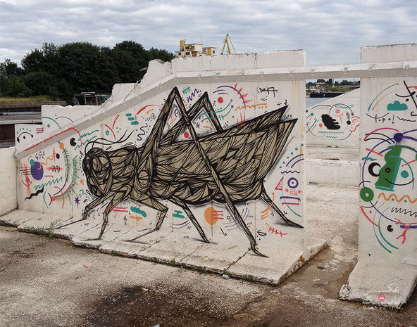 به کار بردن اشکال هندسی در نقاشی حیوانات بر روی دیوار شهرهای رها شده، زندگی را به این شهرها بازگردانده است/بانک عکس