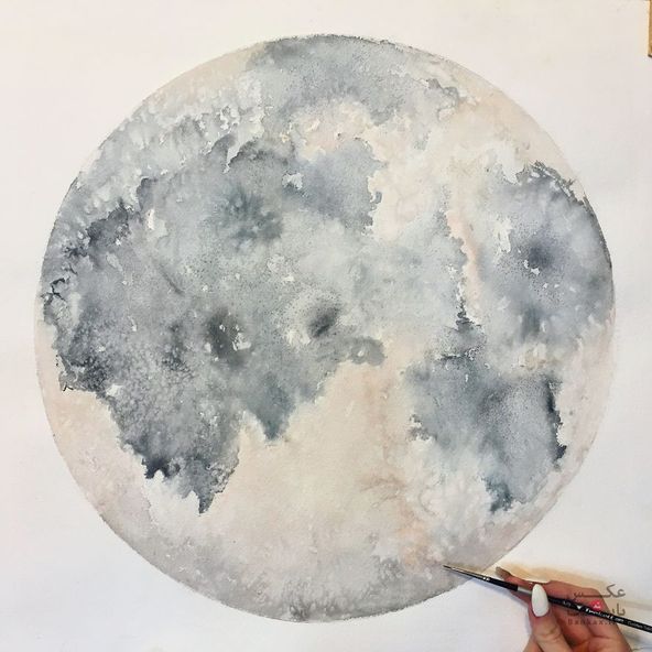 نقاشی ماه با تکنیک آبرنگ/بانک عکس