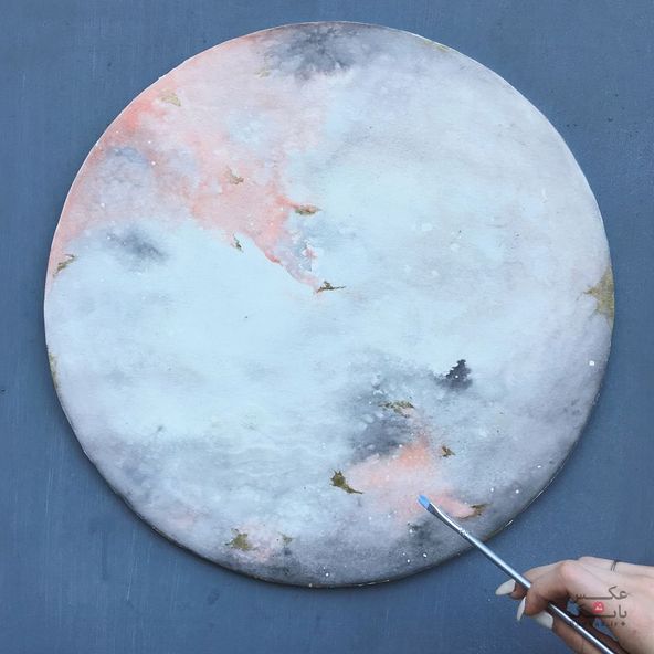 نقاشی ماه با تکنیک آبرنگ/بانک عکس