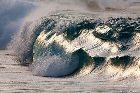 تصاویری از عظمت و زیبایی شکست امواج دریا/بانک عکس
